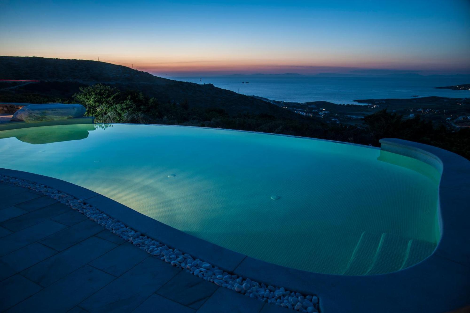 Villa Aeolos With 2 Private Pools Sarakíniko Esterno foto